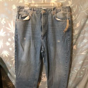 BDG Mom High Waisted Tapered Leg Jeans